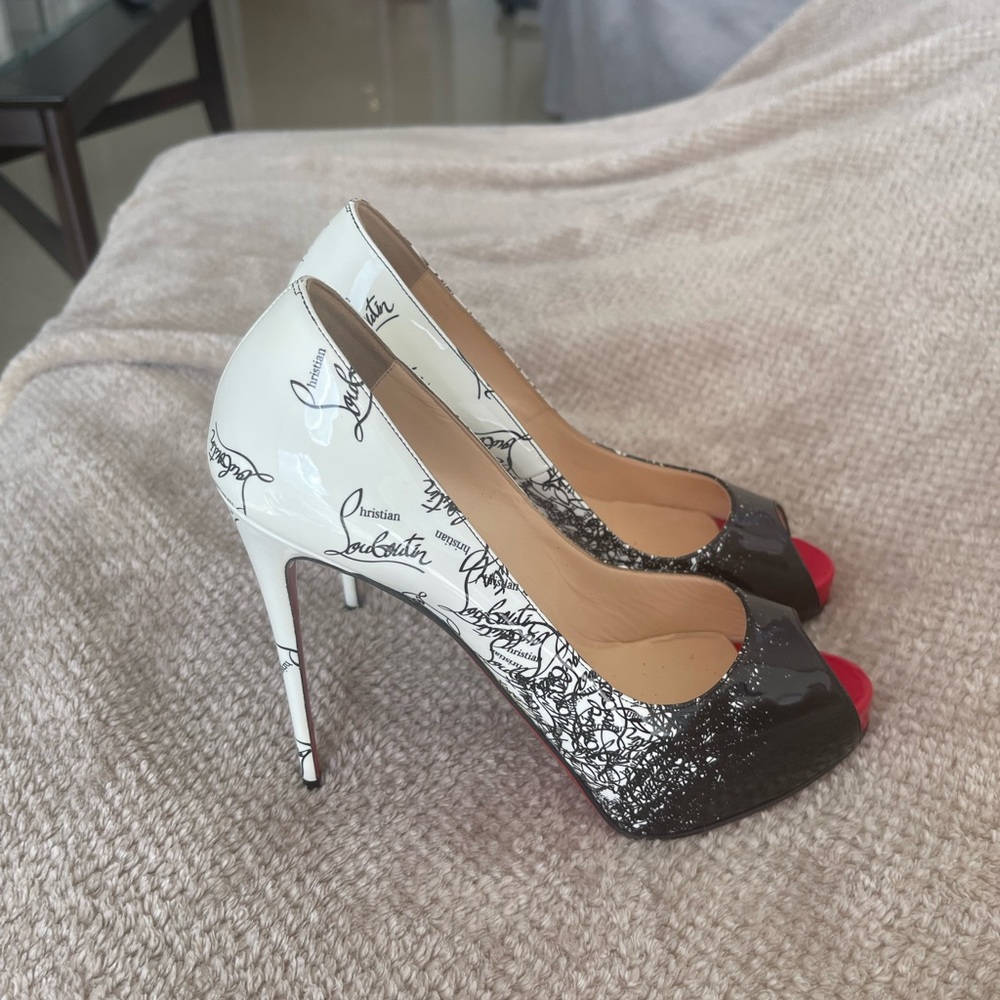 Christian Louboutin shoes size 39.5